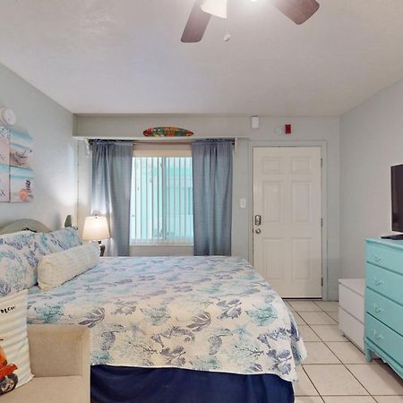 Pass-A-Grille Beach Retreat Unit 8 St. Pete Beach Buitenkant foto